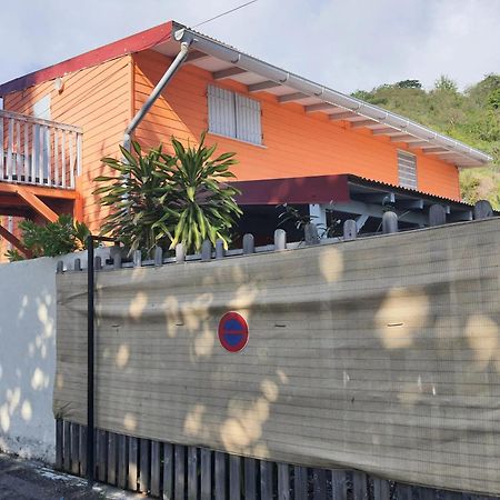 Appartement Cosy Au Carbet Avec Balcon Et Vue Sur Mer 70 M² ル・カルベ エクステリア 写真